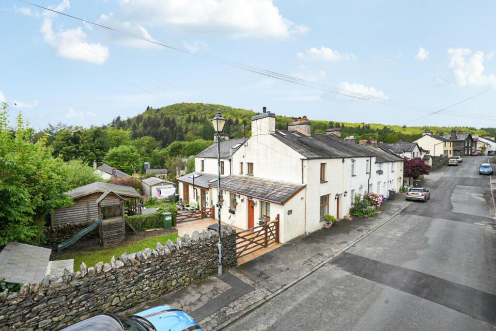 Bens Row Cottage, The Lake District Backbarrow ภายนอก รูปภาพ